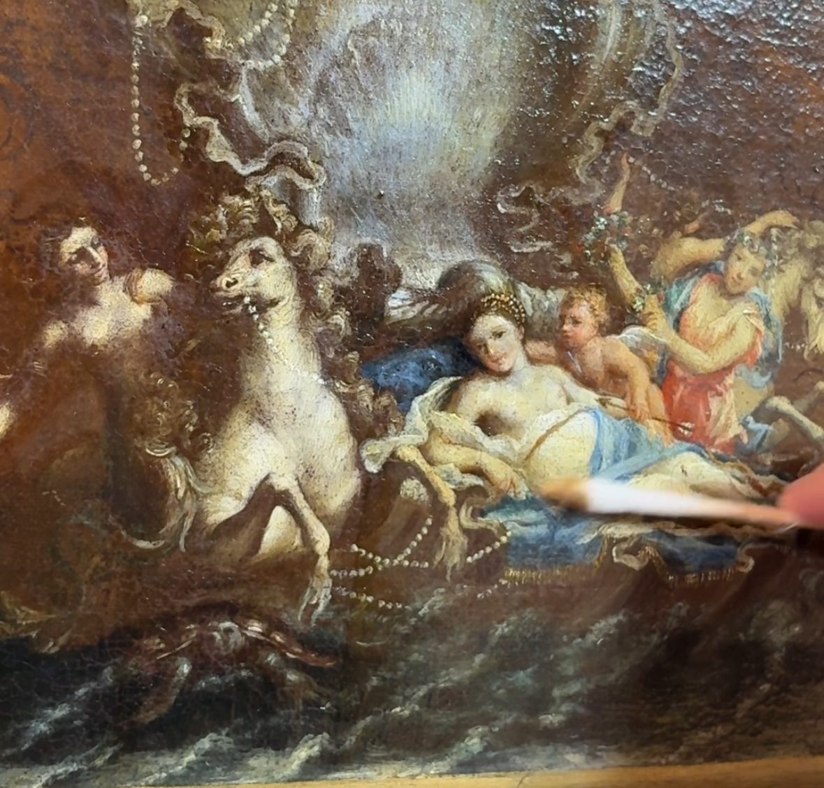 Retrait de vernis à l'atelier